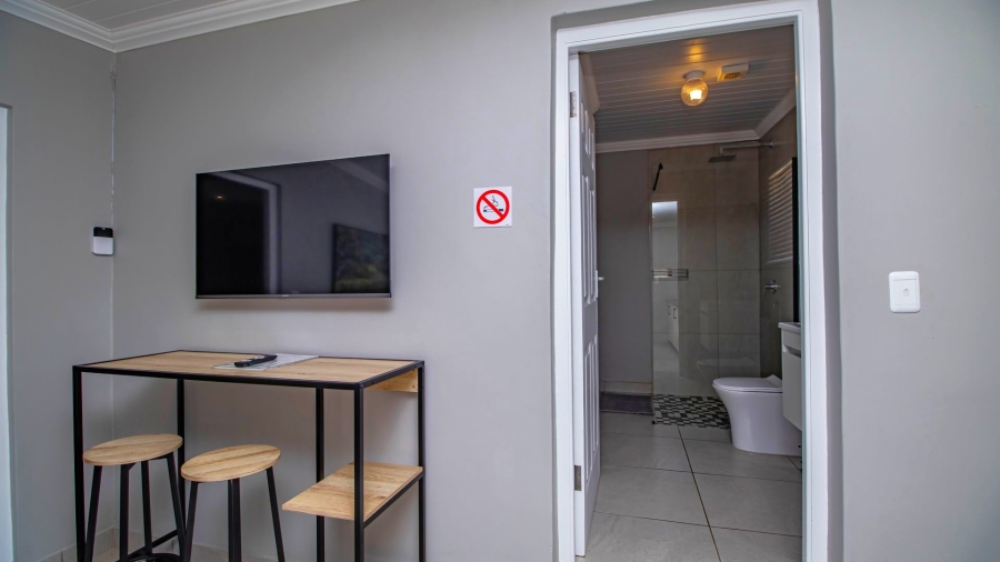 7 Bedroom Property for Sale in Knysna Central Western Cape